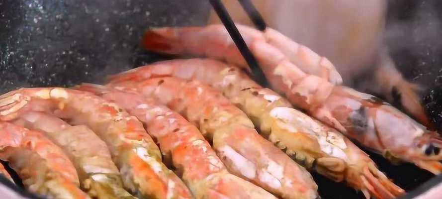醉红虾的制作方法（醉红虾的做法详解，让你在家也能享受美食盛宴）