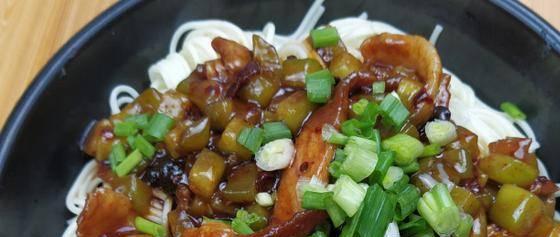 自制美味可口营养十足夹饼（掌握做法，轻松自制/大口吃出健康）