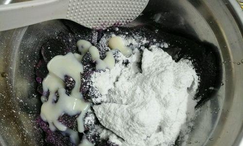 紫薯香蕉发糕的制作方法（香甜可口，色香味俱全的美食佳品）