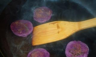 紫薯糯米卷的制作（传统美食的创新变革）