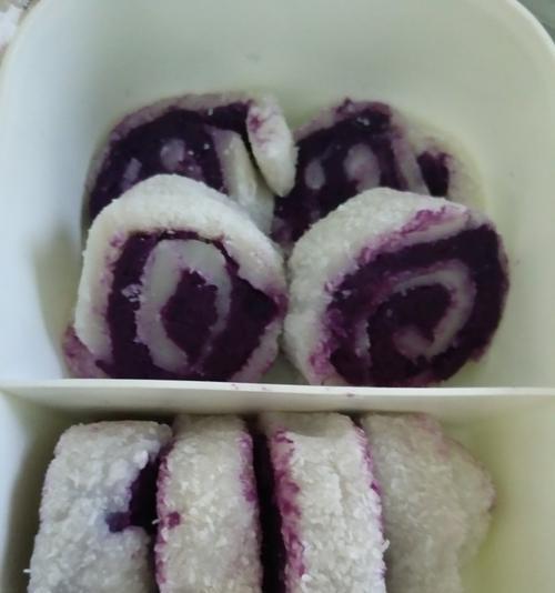土司香蕉紫薯卷的做法（家庭自制美食，营养又美味）