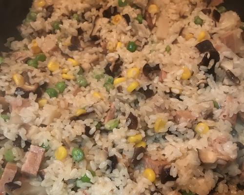 紫气东来糯米饭的做法（领略青城山的独特饮食文化，手把手教你制作糯米饭）