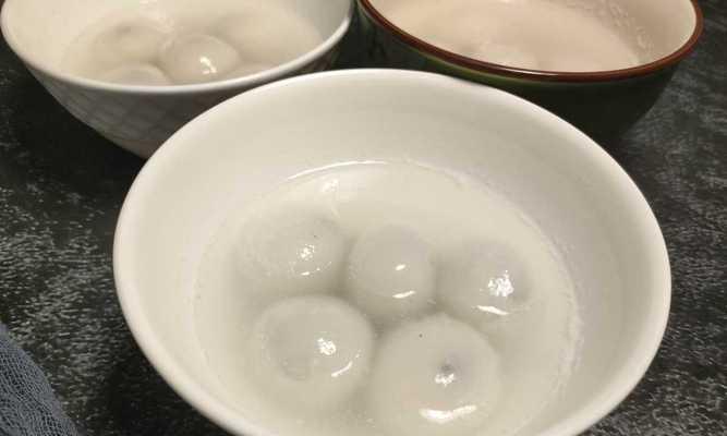 手把手教你煮出美味元宵（传统节日必备，简单易学的元宵煮法）