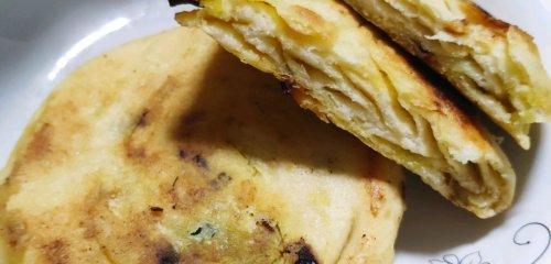 美食分享（让你一次学会做出口感酥脆、香味扑鼻的烧饼）