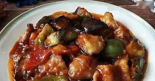 美味可口的猪肉烧茄子（让你尝到最正宗的家常菜）