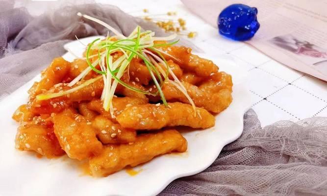尝鲜美味，芝麻茄汁鱼的做法（一道口感清新，营养丰富的美味佳肴）