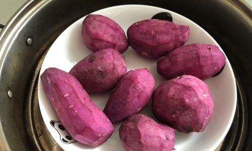 蒸出美味紫薯小饼（简单易学的做法，让你尝到不一样的味道）