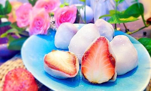 蒸出满满草莓的紫糯米大福（蒸法+制作技巧+口感评测）