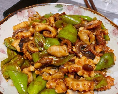 章鱼炒韭葶，美味佳肴（学会这道菜，让你的家庭厨艺更上一层楼）