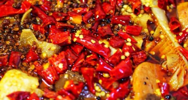 张氏可乐鸡翅的制作方法（煮出香酥嫩滑口感，让你一试难忘）