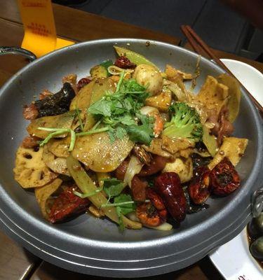 探秘张氏红烧肉（传承经典，口感鲜美）