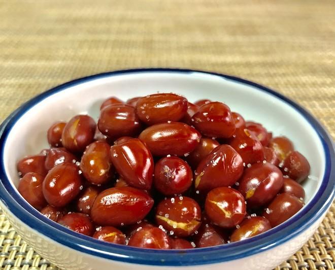 以榨菜炒花生米，美味又下饭（教你如何炒出口感酥脆的榨菜炒花生米）