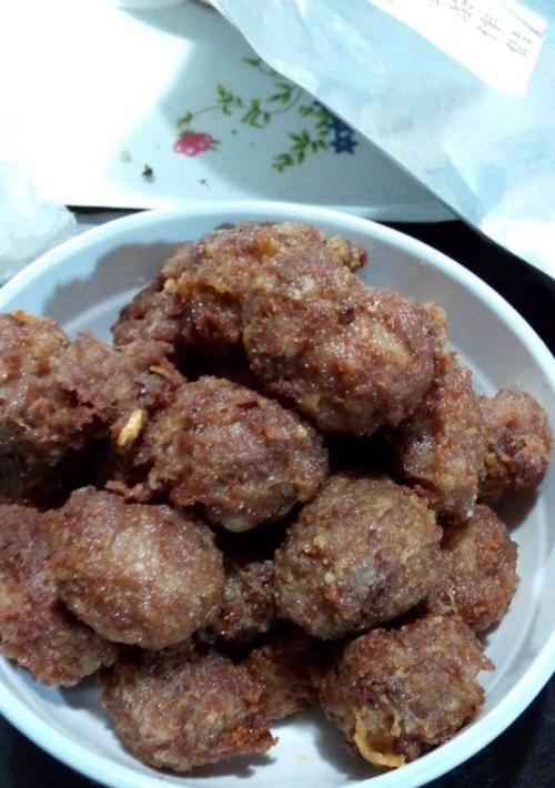 美味可口的炸羊肉块（香气扑鼻，口感鲜美，炸羊肉块的做法大揭秘）