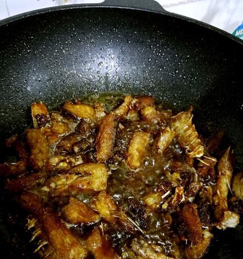 手把手教你炸熏鱼（美味又健康的自制熏鱼，炸法绝不简单）