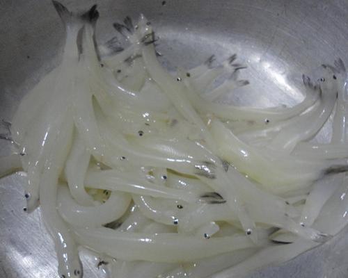 热辣可口的家常美味，让你一口气吃不停！（热辣可口的家常美味，让你一口气吃不停！）
