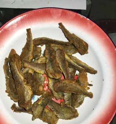炸制小黄鱼的绝佳方法（一步步教你如何制作美味的小黄鱼）