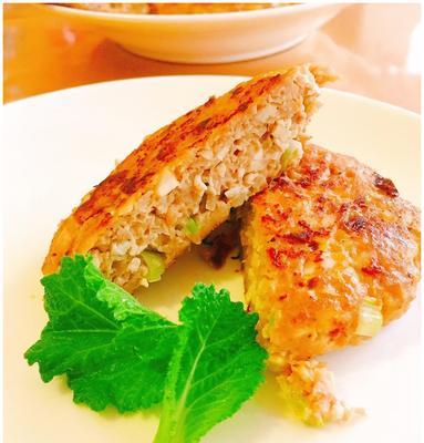 手工制作原味果仁露（健康美味，自己动手轻松搞定）
