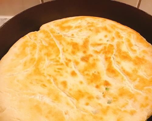 手工制作美味可口的原味发面饼（用心制作，美食享受）