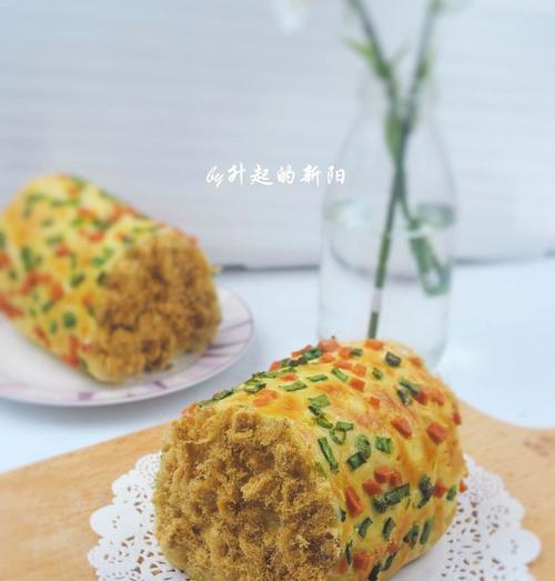 家常美食——油麦葱香芝麻饼的制作方法（口感香脆，健康美味，趣味制作畅享家庭生活）