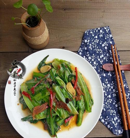 油麦菜春笋烹饪全攻略（用油麦菜和春笋营养美味不容错过）