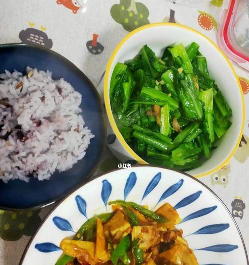 油麦菜炒肉，美味又健康（家常美食，健康营养）