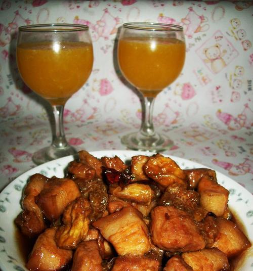 美味做法｜油豆腐烧五花肉（家庭私房菜，营养又美味）