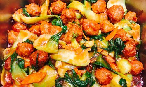 美味油菜肉丸粉丝汤的制作方法（用清爽的汤汁，来品尝浓郁的美味，体验美好的味觉盛宴）