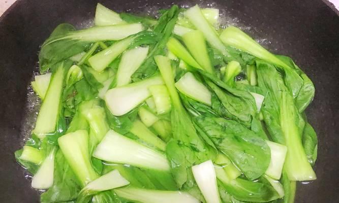 油菜开花的妙招（以手艺提升花期，打造精致园林）
