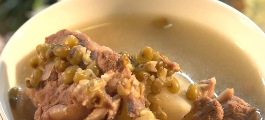 以蛹虫草扇骨汤为主题的养生美食（中药药材为基础的营养美食制作方法）