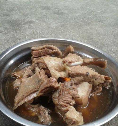 营养满分的鸭肉粥（健康瘦身好选择，营养美味两不误）