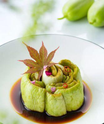 樱花虾丝瓜面线的做法（清新口感、营养丰富的夏日美食）