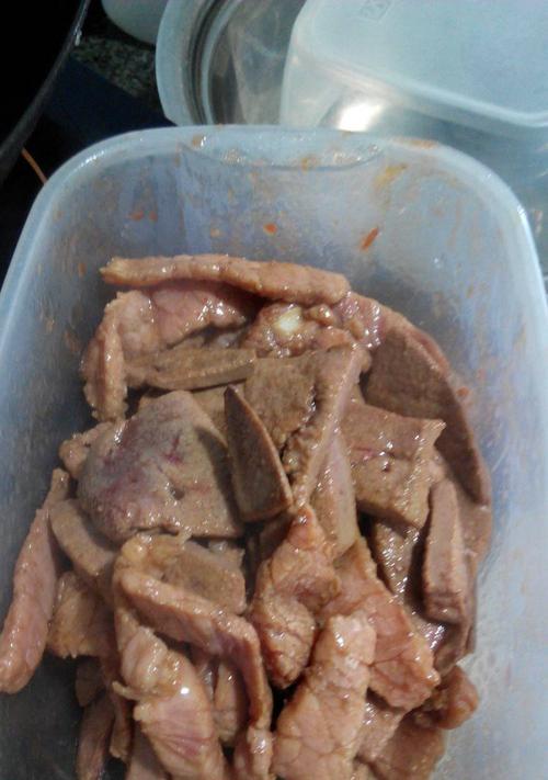 婴儿猪肝米糊的营养做法（一份滋味鲜美、易消化的宝宝辅食）