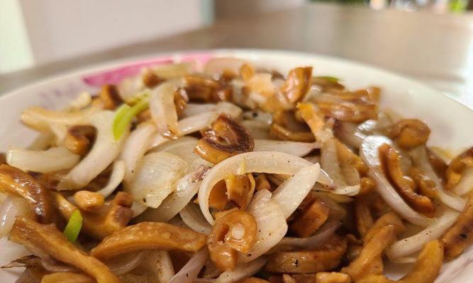美食之道——彩椒洋葱炒鱿鱼