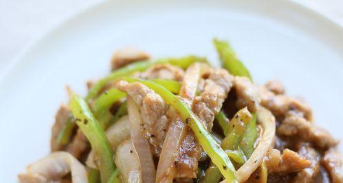 美食分享（用简单的食材打造美味佳肴）