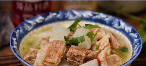 羊肉滋补汤——提高免疫力、延缓衰老的美味佳品