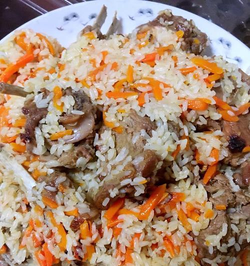 土耳其手抓饭——羊肉饭的烹饪方法（以羊肉为主料，以手工制作为特色，掌握烹饪技巧的土耳其手抓饭）