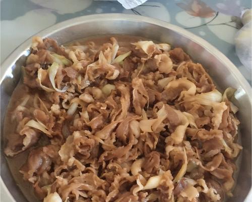 美食文化——探秘以羊肉稍子为代表的北方小吃（北方小吃的历史渊源、制作方法及品尝体验）