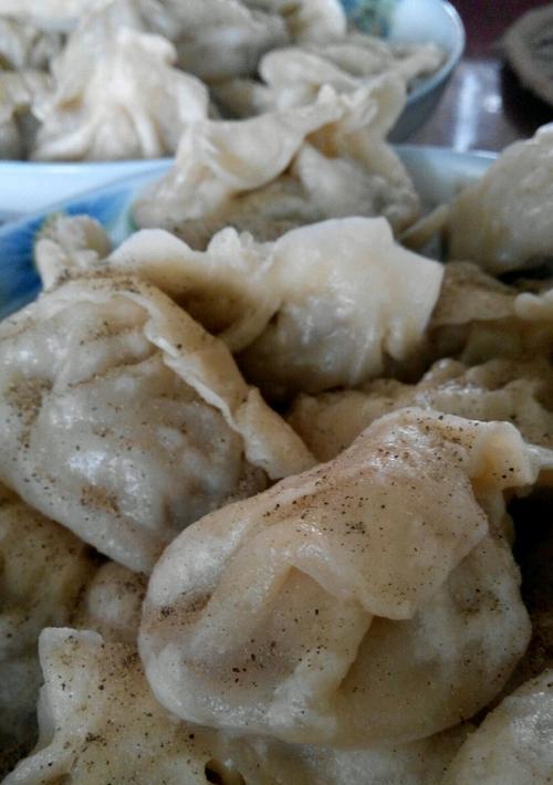 做羊肉萝卜馅包子的详细步骤（羊肉萝卜馅包子的制作方法和技巧）