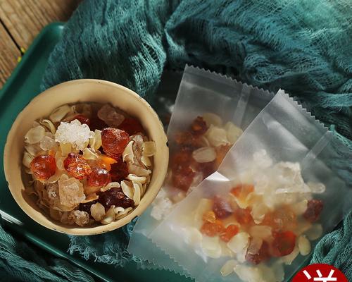 营养美味雪燕桃胶皂角米炖奶（家庭健康必备，美味可口的炖奶）