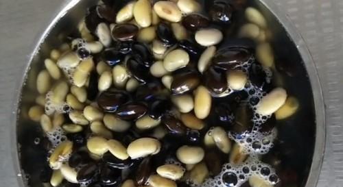美食探秘——以雪里蕻拌黄豆（清爽口感，美味兼营养）