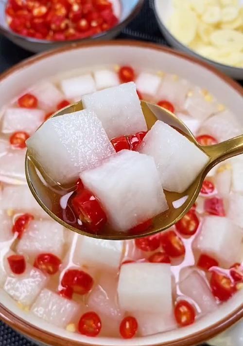 雪碧青柠泡萝卜的做法（清爽美味，酸甜可口）