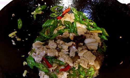 怎样做出美味的小炒瘦肉？（掌握这些关键步骤，让你轻松上手）