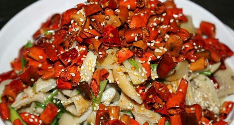 香辣羊肚的制作方法（重庆特色美食、独具特色）