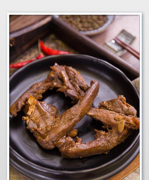手把手教你做香辣鸭锁骨（家常菜谱，美味又下饭，口感鲜辣可口）