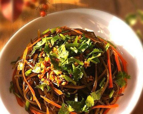 超级美味的香辣甜瓜丝（用新鲜瓜果制作，让你一饱口福）