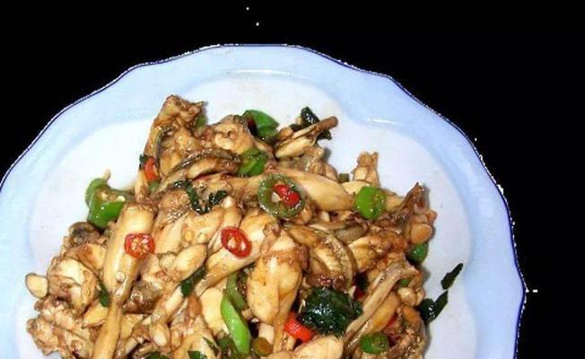 香辣田鸡腿的制作方法（烹饪美味的田鸡腿菜谱）