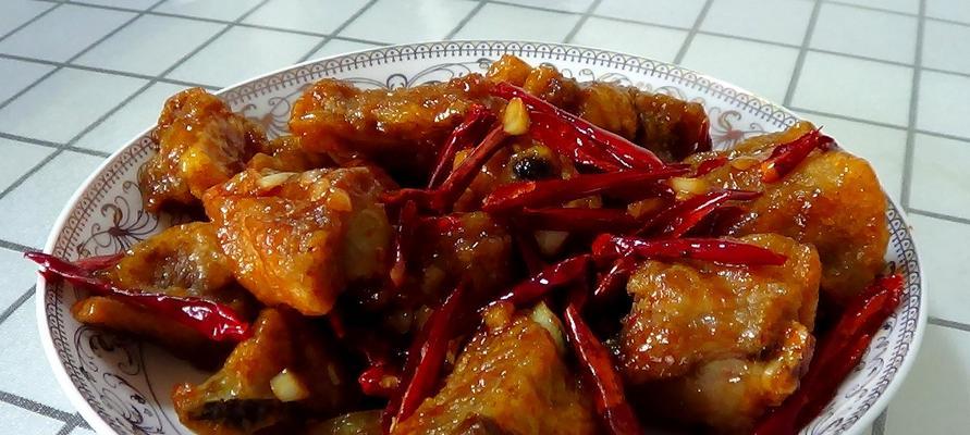 一口香辣酥排骨的制作方法（制作过程简单易学，独享美味佳肴）