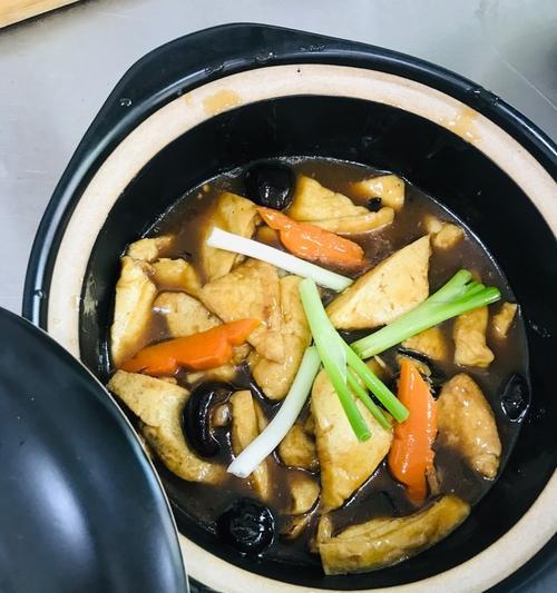 美味清爽的香菇海虾豆腐汤（做法简单）
