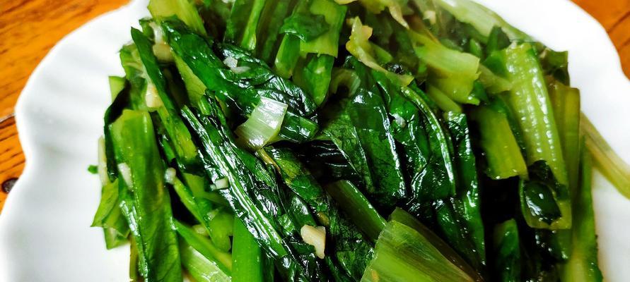香菇炒油麦菜的做法（家常美食）