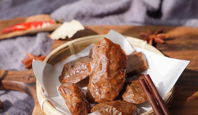 绝妙美食——香豆干卤鸡翅的制作方法（让你在家也能吃到正宗的卤鸡翅）